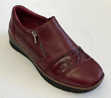Load image into Gallery viewer, Cassini Masala Bordo &amp; Black, Side Zip, Orthotic Friendly, Removable Innersole &amp; Wedge Heel
