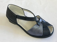 Load image into Gallery viewer, Suave Aloha Navy Multi &amp; Pewter, Heel In &amp; Sculptured Arch Innersole
