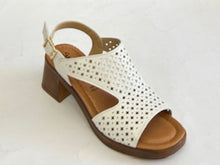 Load image into Gallery viewer, Sundowner Gisella Tan &amp; White, Block Heel &amp; Padded Innersole
