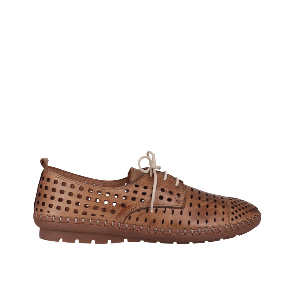 Cabello Kroon Tan & White, Orthotic Friendly, Removable Innersole, Sculptured Arch & Lace