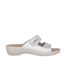 Load image into Gallery viewer, Fly Flot T5 B18 ZE Beige &amp; White, Slide Comfort Arch support, Adjustable Velcro Straps

